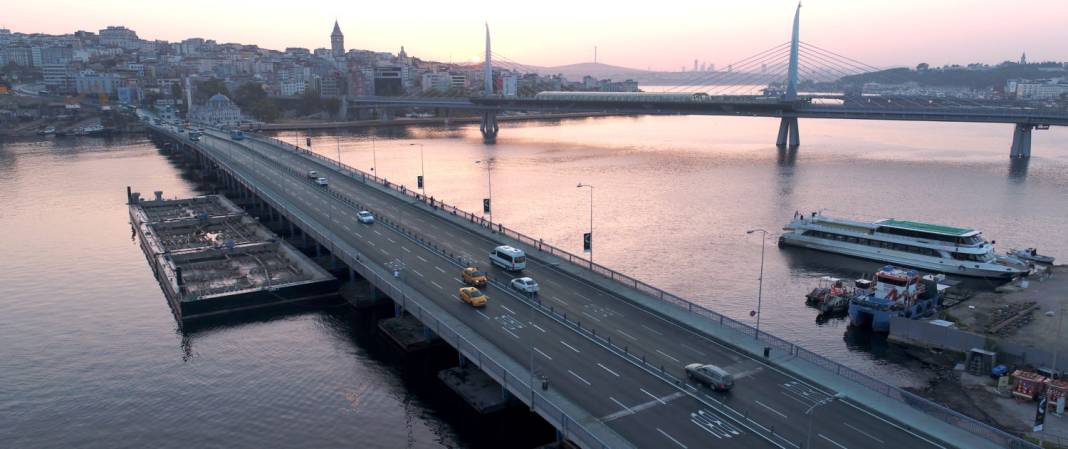 Tamamen tahtadan yapılan İstanbul’daki köprünün hikayesini biliyor musunuz? 13
